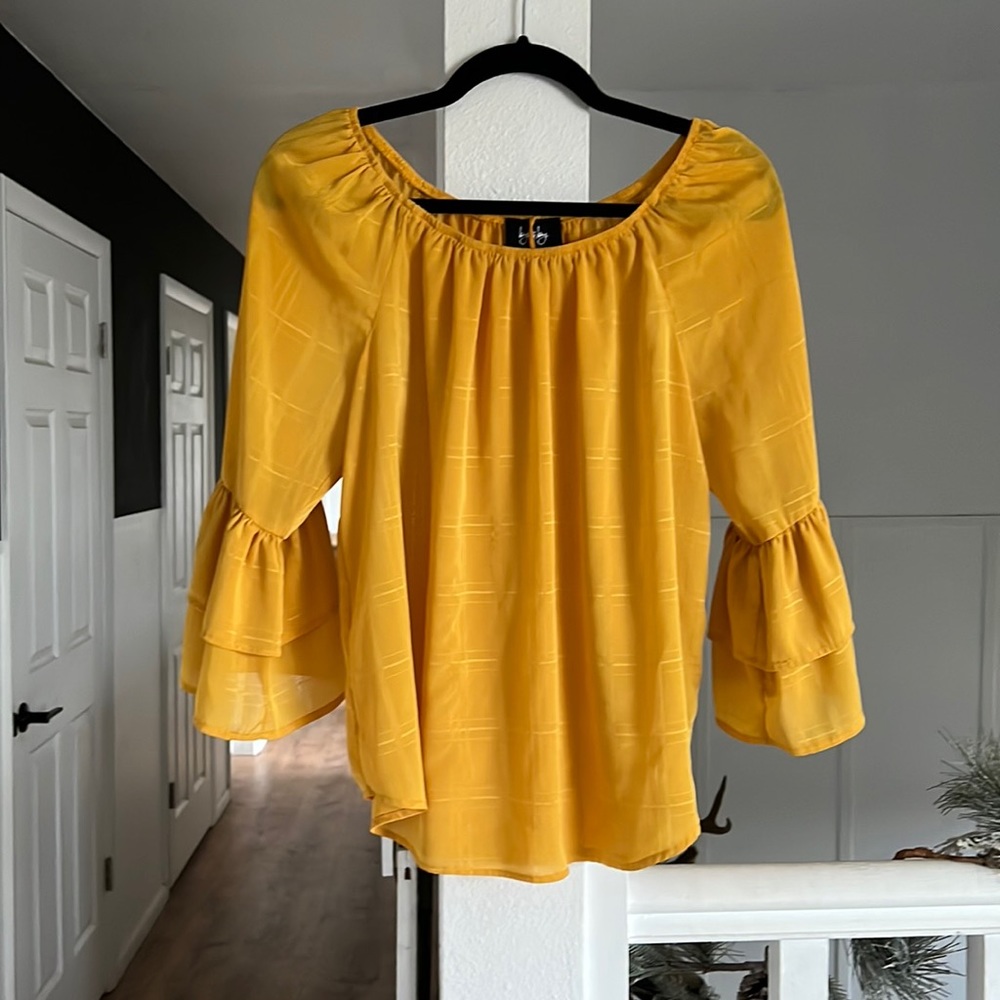 By & by golden yellow trumpet flared sleeves blouse with elastic neckline medium